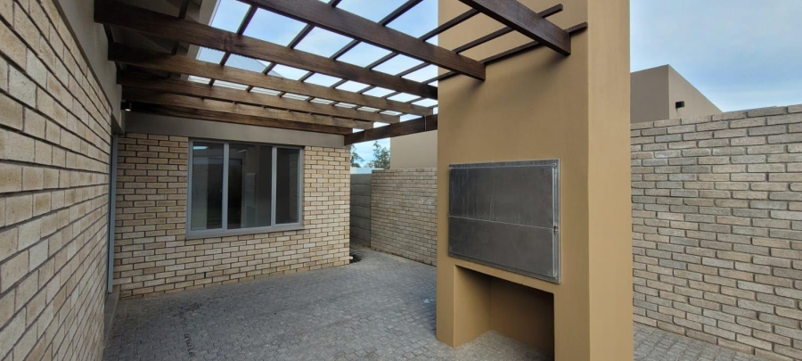 3 Bedroom Property for Sale in Mooikloof Country Estate Western Cape